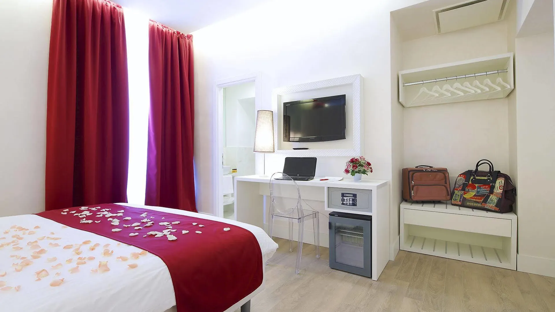 Tullia&Prisca Relais Hotel Rome 2*,
