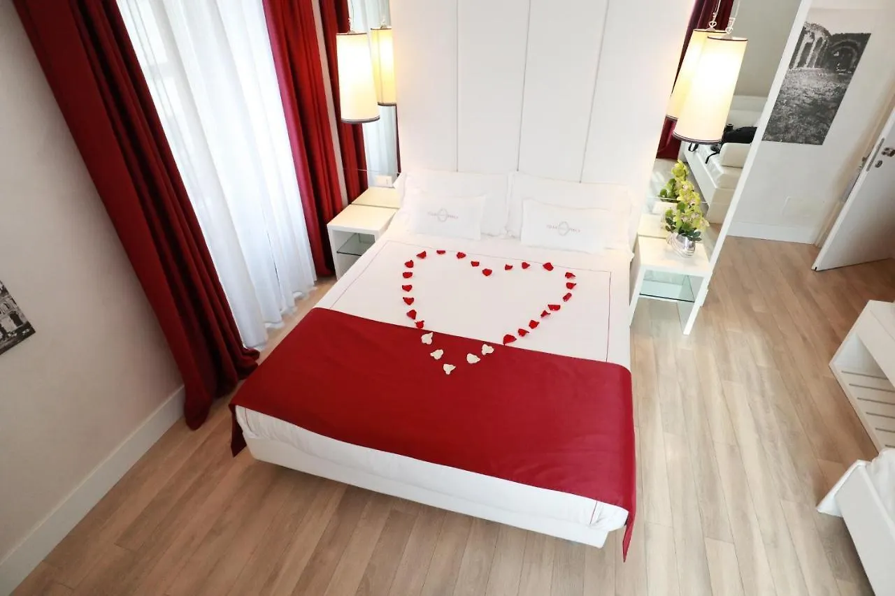 Tullia&Prisca Relais Hotel Rome 2*,